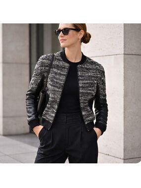 Danier Italian Leather Bomber Jacket Size Small Wool Blend Coat Urban Modern EUC